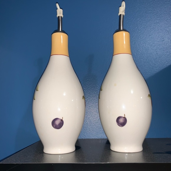 Oil & Vinegar set Never used - Picture 2 of 2